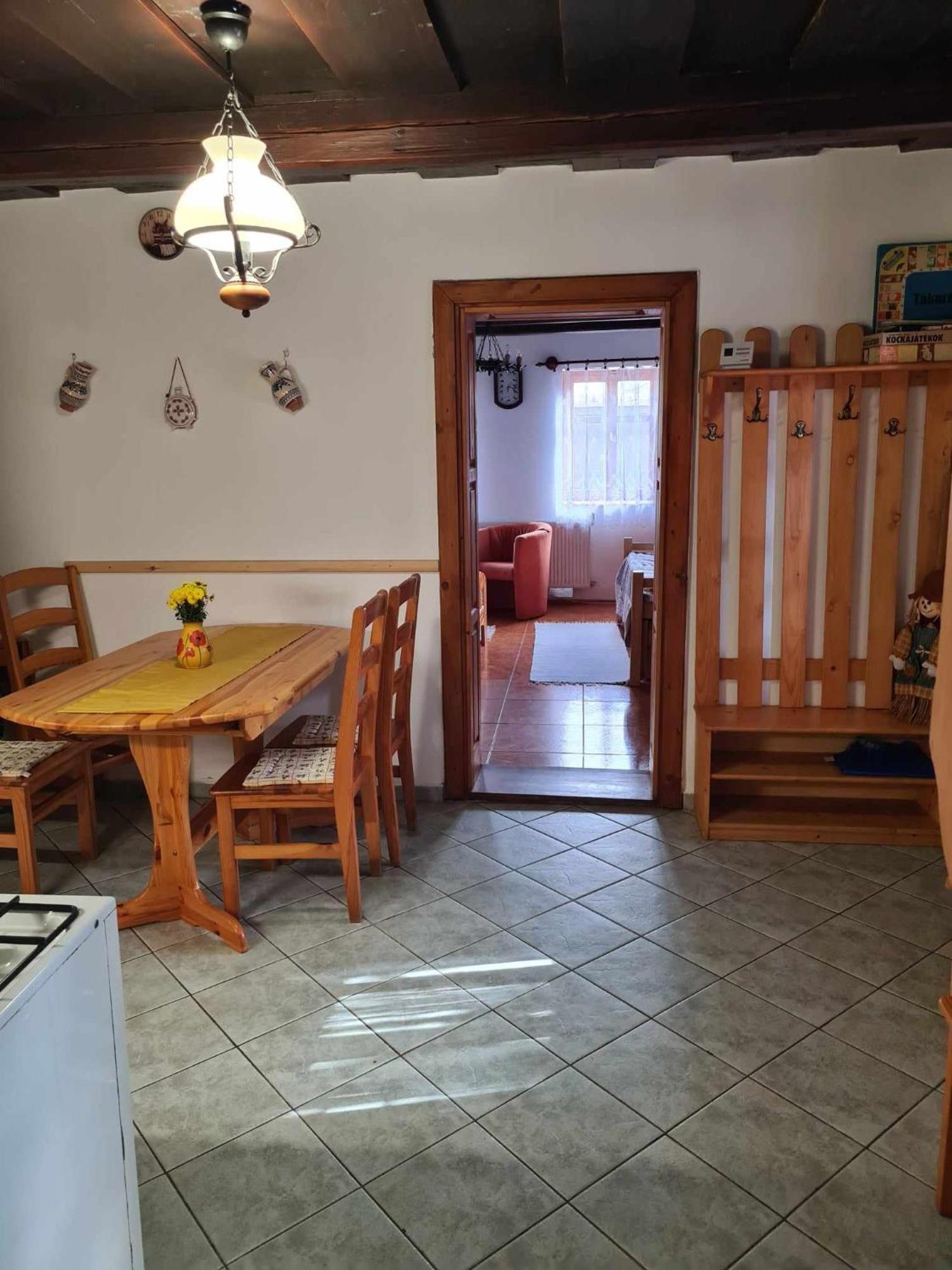 Gerendas Vendeghaz Appartement *